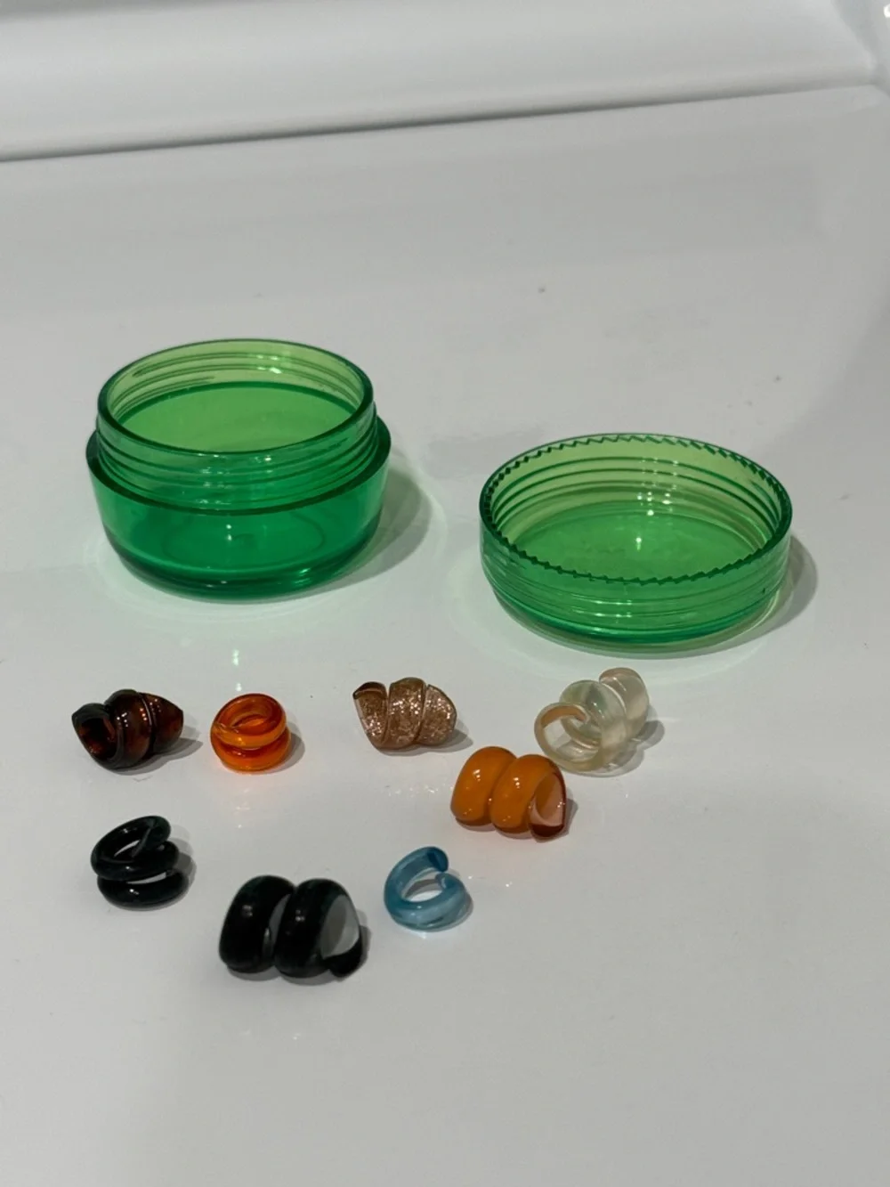 8 Vintage Barbie Spiral Bracelets with Acrylic Box - Picture 2 of 11